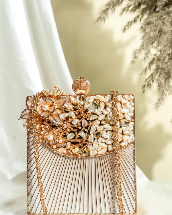 Aurielle_Petal_Crest_Clutch